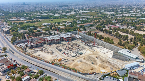 Antalya'nın yeni merkezinde ilk bloklar yükseliyor