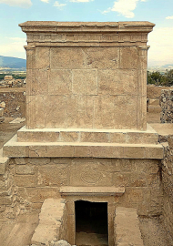 Kibyra'daki anıt mezar ayağa kaldırıldı