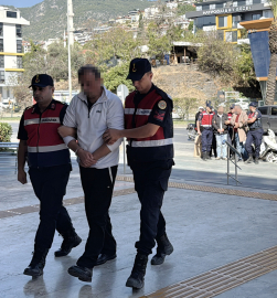 Sahte kimlikle başkasına ait 1,5 milyon avroluk arsayı satan 6 şüpheliye gözaltı / Video eklendi