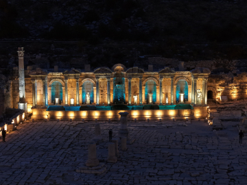 'Aşkların ve imparatorların şehri Sagalassos'ta ışıklar gece müzeciliği için yandı