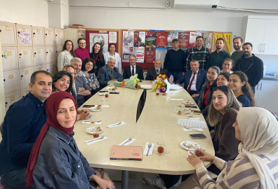 Mehmet Akif Ersoy okulu idarecilerinden vefa