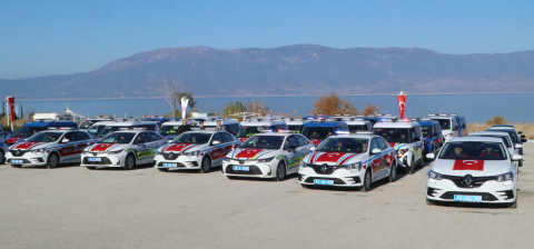 Burdur'da jandarma ve emniyet teşkilatına 56 yeni araç
