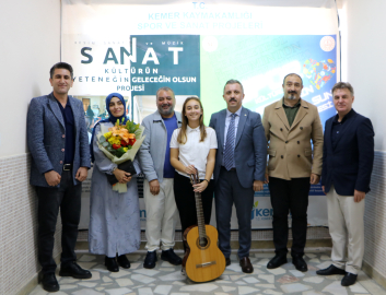 Hayırsever aileden okula müzik sınıfı