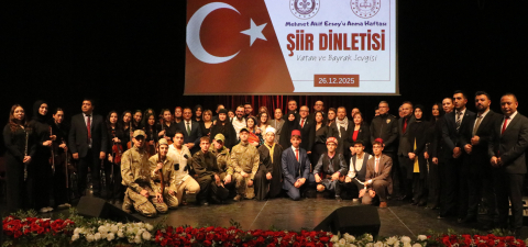 Mehmet Akif şiirleri seslendirildi