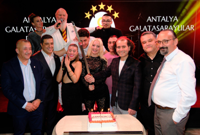 Galatasaraylılar yeni yılı kutladı