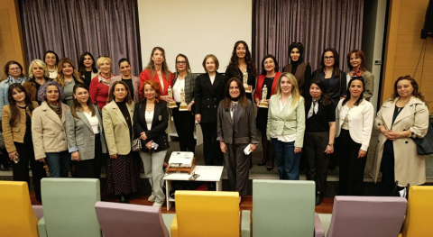 Kadının gücü dayanışması