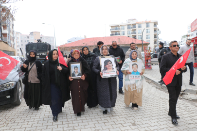 Evlat nöbetinin 119’uncu haftasında ailelerden ‘sessiz yürüyüş’