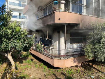 Ev yangını korkuttu