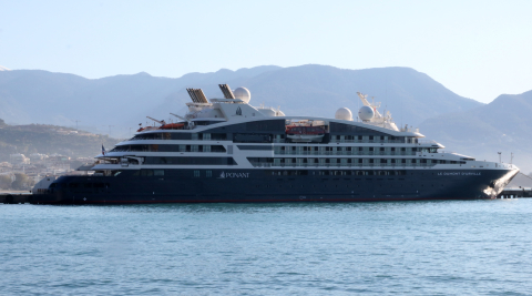 Turistler kruvaziyerle geldi