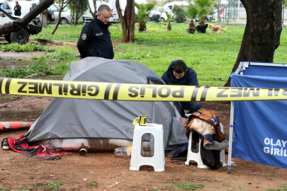 Parktaki çadırında ölü bulundu