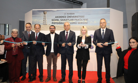 GSF öğrencilerinden anlamlı sergi