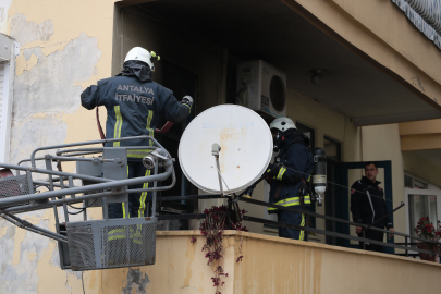 Apartman dairesinde yangın çıktı