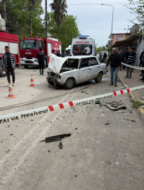 Sürücü ve eşi kazada yaralandı