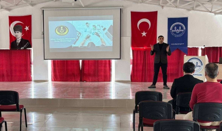 Jandarmadan siber farkındalık eğitimi