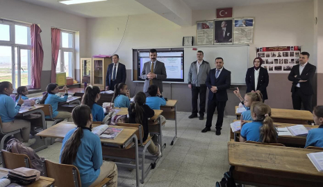 Kaymakamdan okullara 23 Nisan ziyareti