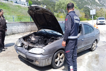Otomobil yangında kullanılamaz hale geldi