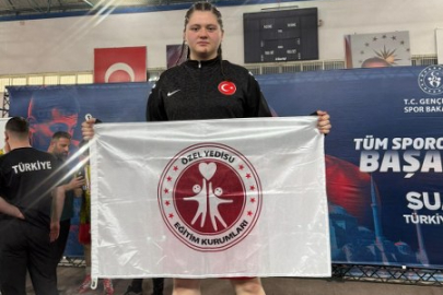 İrem Yedisu’nun Gururu Oldu