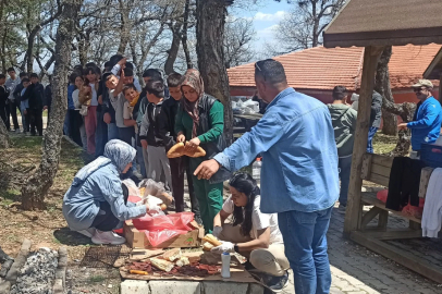 Öğrenciler, bahar şenliğinde eğlendi