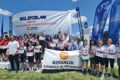 Köy okulunun kızları, bisiklette Türkiye 3'üncüsü 