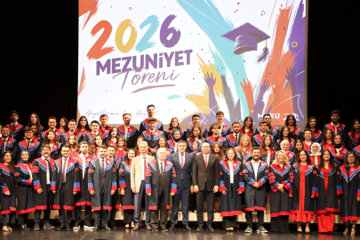 MAKÜ Diş Hekimliği Fakültesi ilk mezunlarını verdi