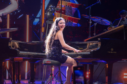 Genç müzisyen Türkiye’deki ilk konserini Akra Caz Festivali’nde verdi