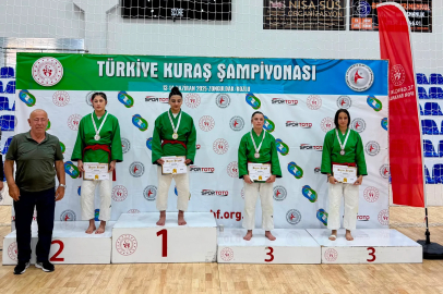 Burdurlu sporculardan 5 madalya
